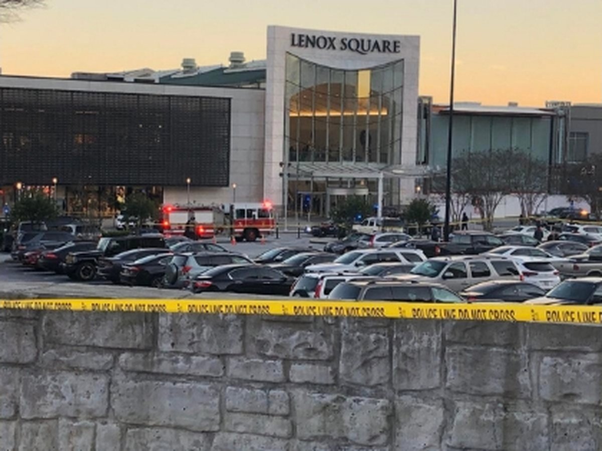 GAFollowers's tweet photo. Lenox Mall hasn't had a shooting in 10 months. 👏👏 https://t.co/sQO94y9UC5