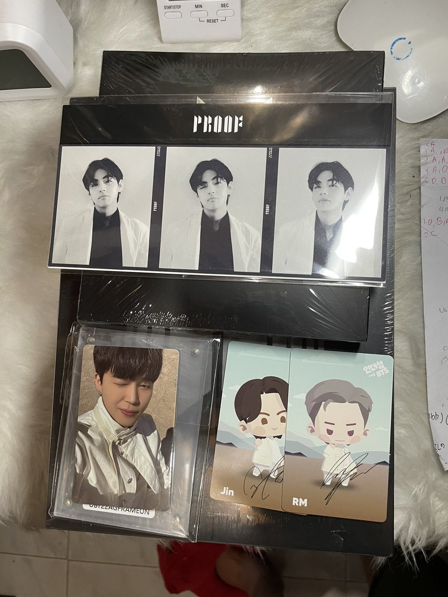 bighitselects's tweet photo. Pls RT | PH GO
#BighitSelectsONHAND 🇵🇭 

BTS Proof Set (with Jimin and V POB)
1 STOCK LEFT

▫️PHP 3,700
▫️wts lfb onhand ph jimin v taehyung proof pc 
🎁 w/ Freebies

📩 DM to order https://t.co/gQx7EfOpKk