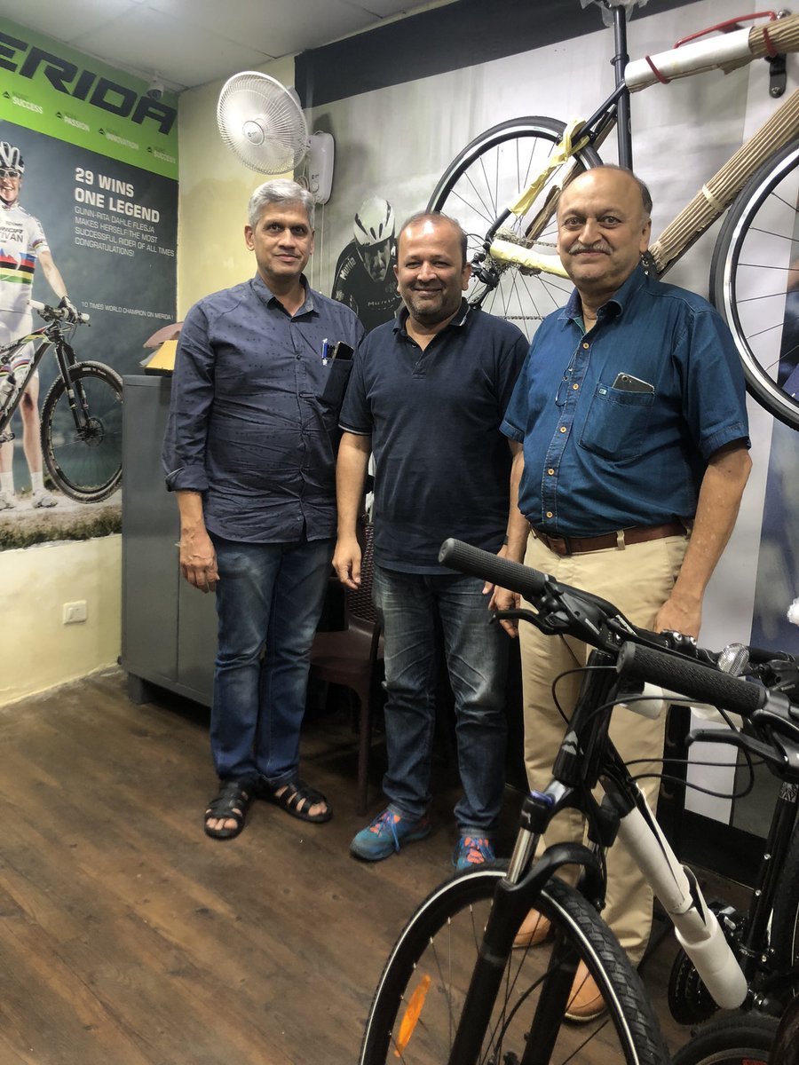 Coincidentally two of my Twitter friends visited my store at the same time. Great catching up with you @AjayApte1 and @onlymilind1 Sir! Thank You for visiting @ProSportsBikes #Pune #PuneTwitter
