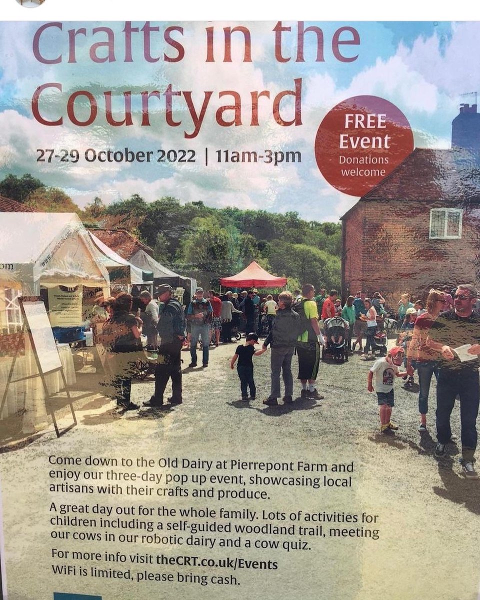 LizReal1's tweet photo. I’ll be at ‘Crafts in the Courtyard’ today with art and cards. There’s also live music from violinist Sophie! @CRTWildlife @FarnhamCraft #frensham #saturday #handmade #christmascards https://t.co/JKnt1IlB6g