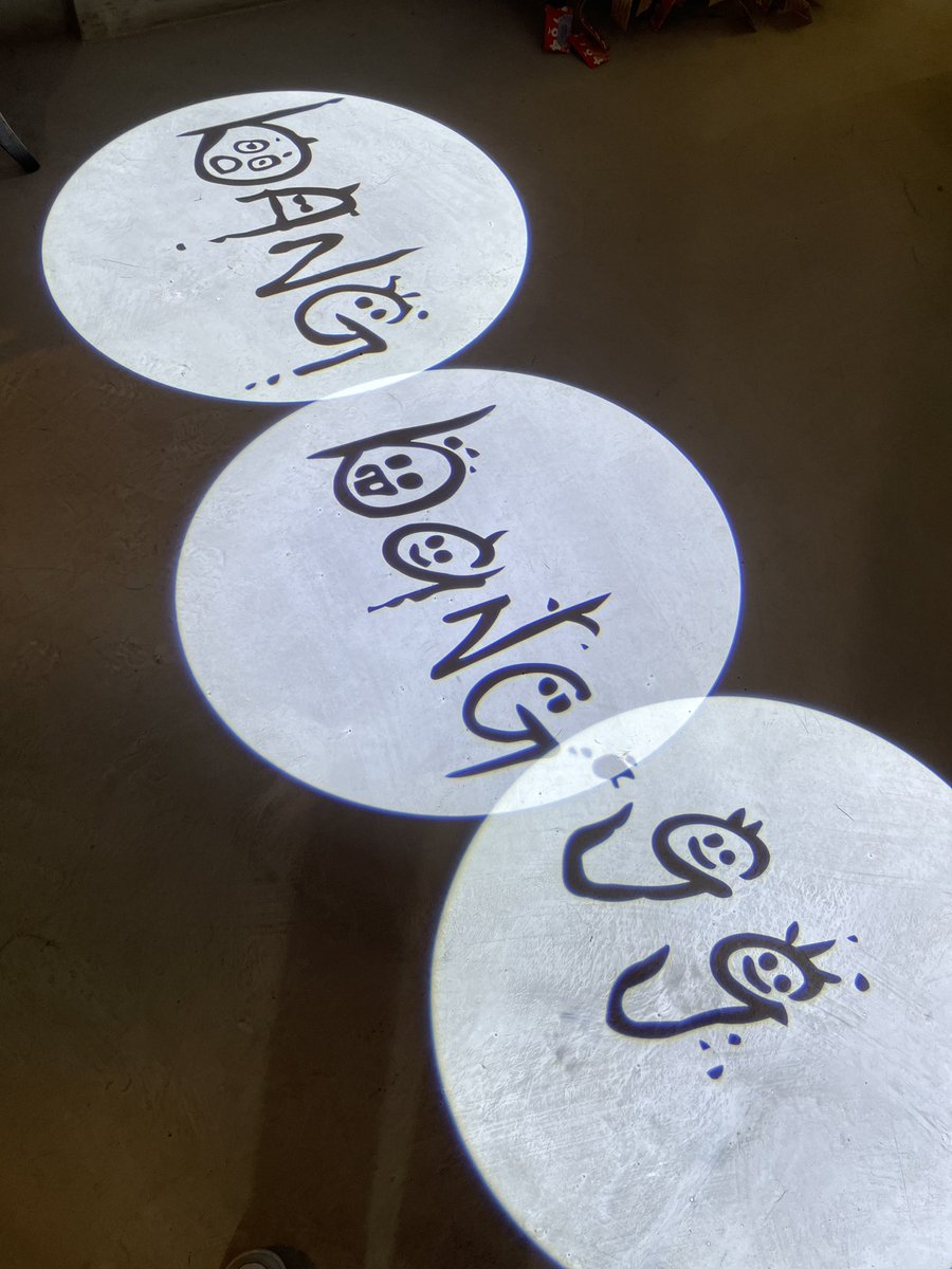 JujubaeEth's tweet photo. @cloudverse2022 x @bang_NFTGallery  Well done @cloudandymeta ! 

@soolleb took the pic 🫶 https://t.co/Kt727vvWIy