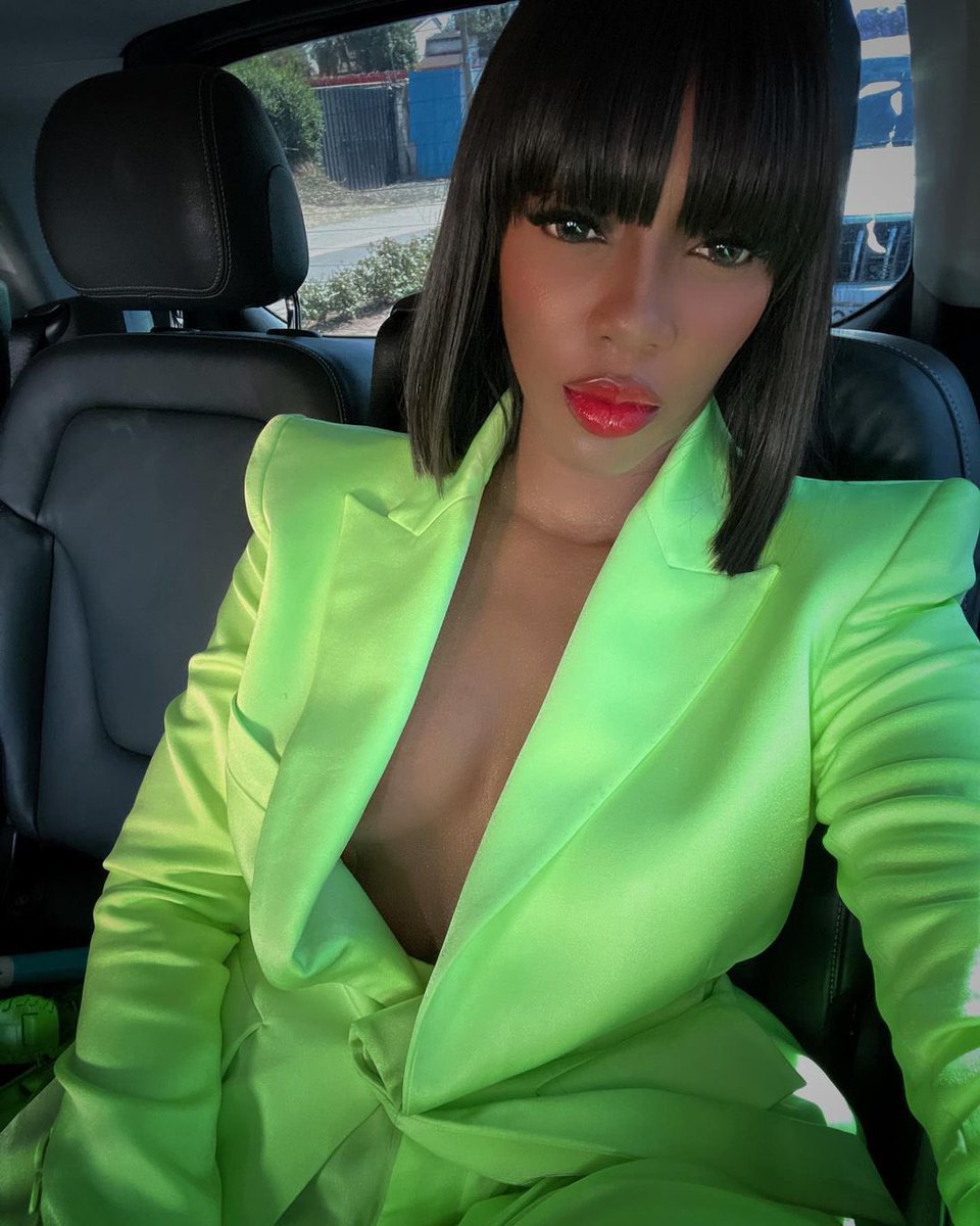 PulseNigeria247's tweet photo. The beauty that is @TiwaSavage 😍😍🥰 https://t.co/2KLvuU1yLh