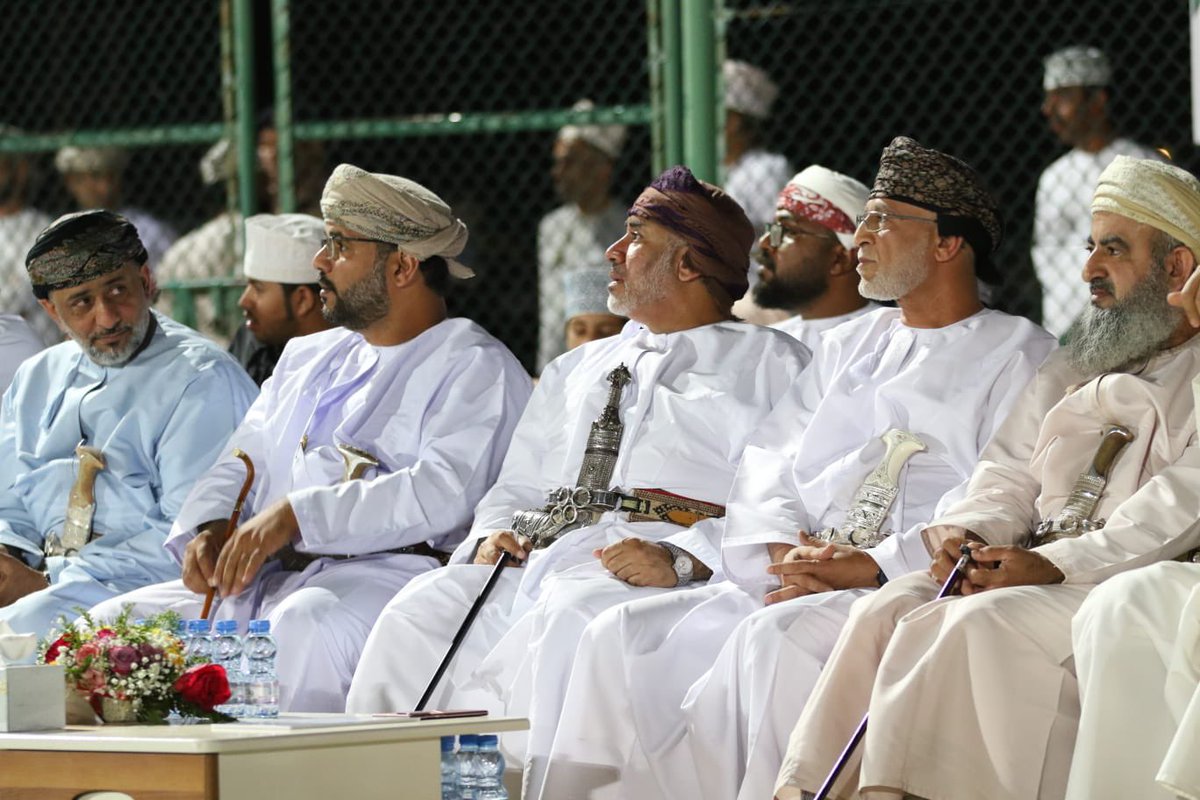 Mcsy_GovernShN's tweet photo. تتقدم ادارة الثقافة والرياضة والشباب بمحافظة شمال الشرقية للجنة الصداقة بولاية القابل  على نجاح دورة الصداقة والتي توج فيها فريق بطين الرياضي  بكاس الصداقة ..يتبع https://t.co/AxcbFZnn4a