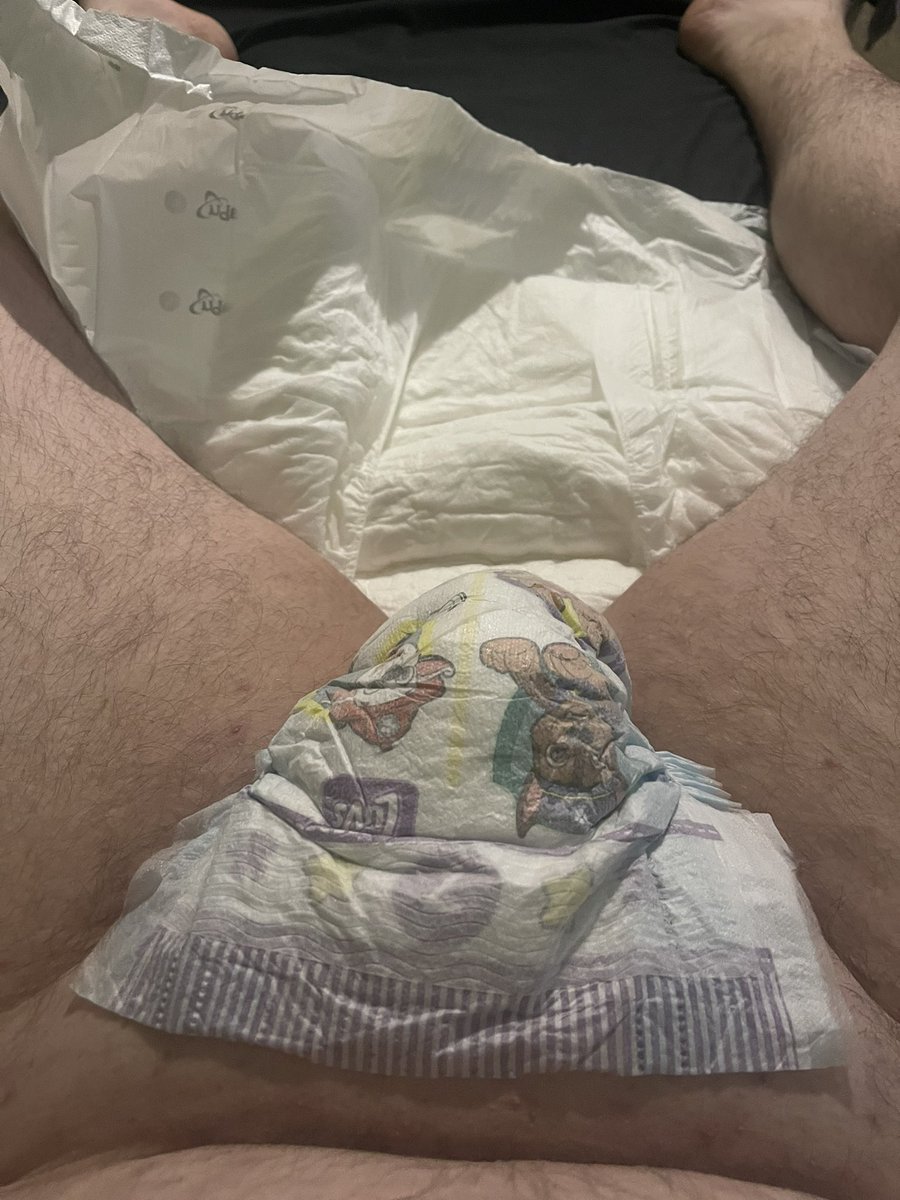 DiaperCuckFax's tweet photo. Mmm I love my little tiny cage under an extra thick diaper https://t.co/CUhgfg8v62