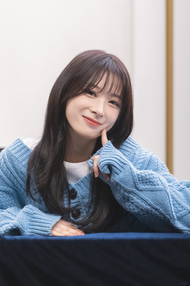 rockpunize's tweet photo. 221027 오아시스아트홀 HQ
🖤

#로켓펀치 #RocketPunch #윤경 #Yunkyoung #ユンギョン 
@RCPC_members https://t.co/p9U8jBYj35