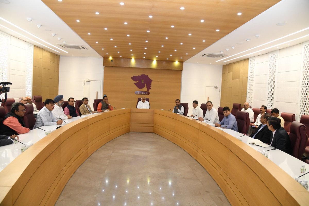 CMO Gujarat tweet media