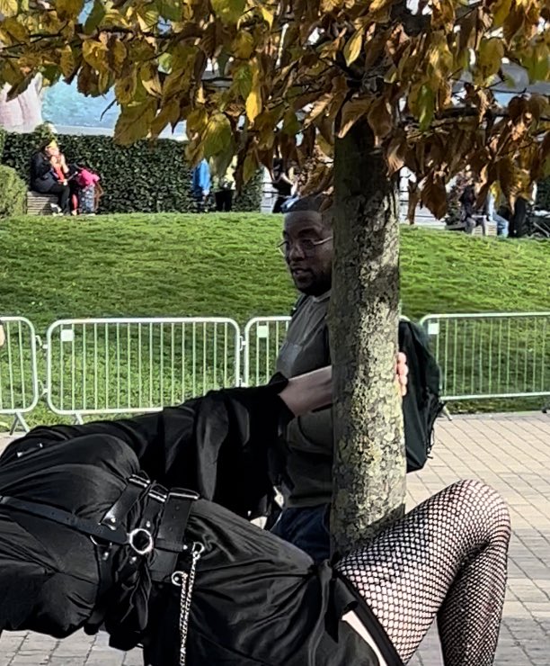 molly-mae-mcm-comic-con-on-twitter-this-guy-definitely-saw-my