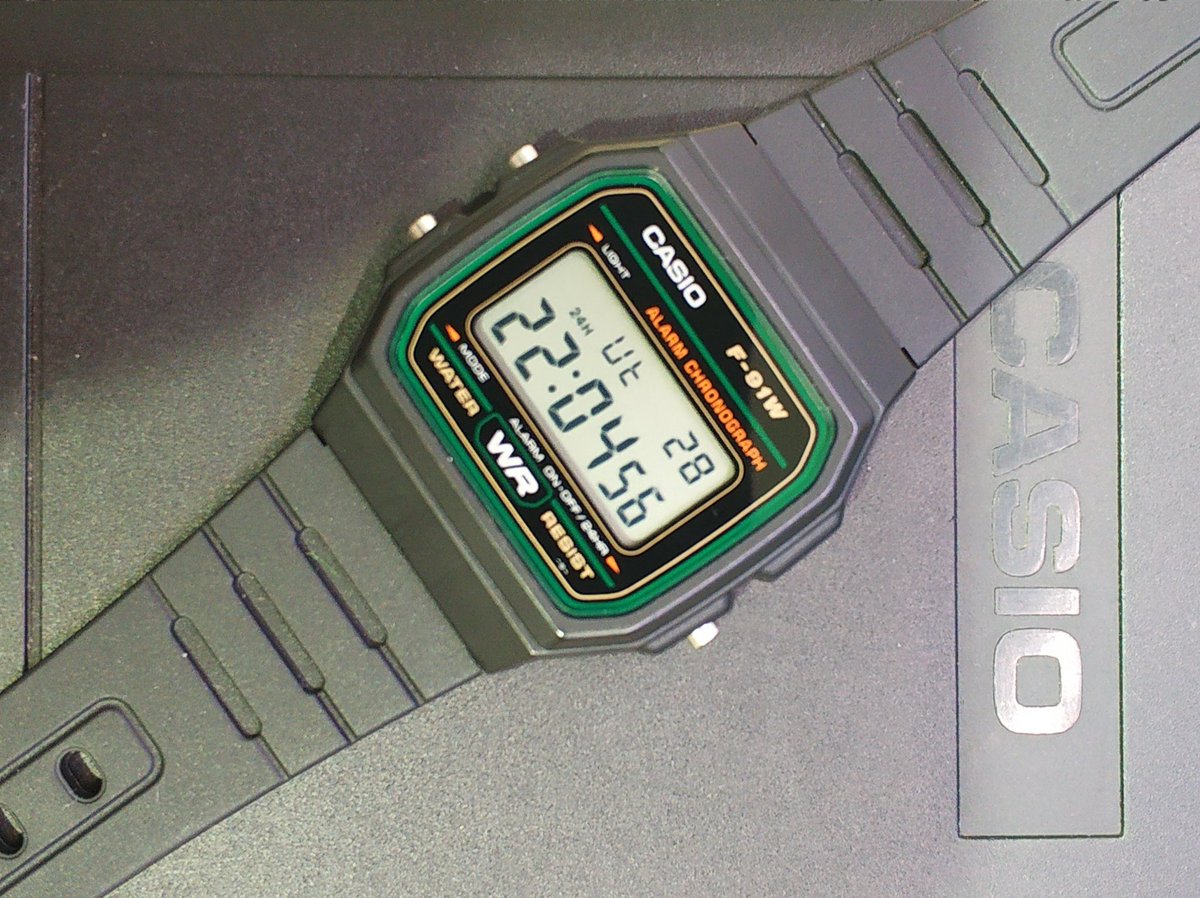 EA3ICE's tweet photo. UTC time in my just hacked casio f91w with @josecastillo #sensorwatch, so I can happily log my qso's. https://t.co/dbg8MoQeT0