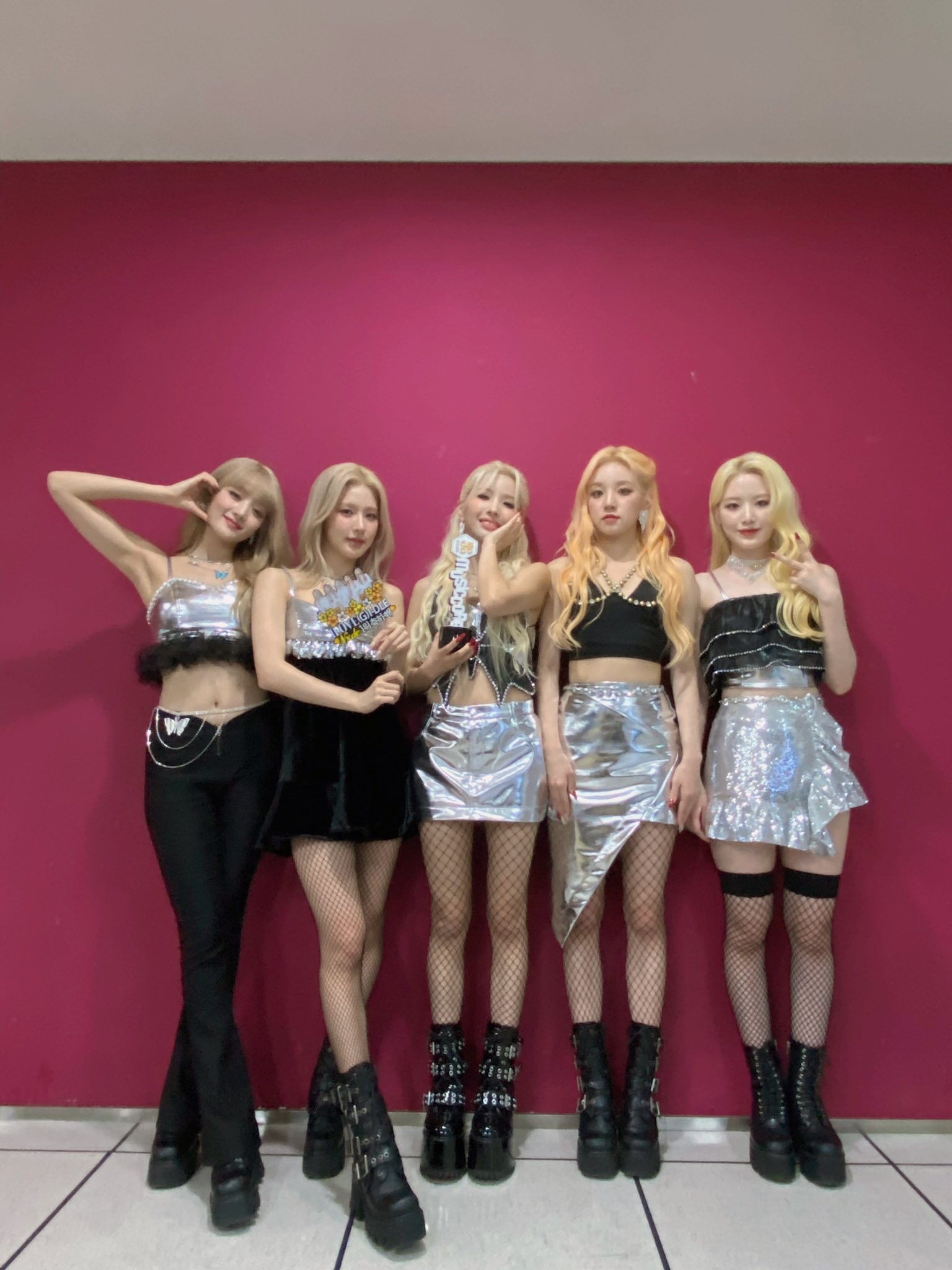 FgOJIUyaEAMfc1G?format=jpg&name=large