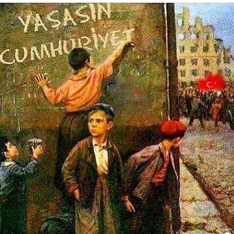 Kahramanlarımız ve Gazi Mustafa Kemal Atatürk'ten bize miras, 29 Ekim Cumhuriyet Bayramı kutlu olsun!

#29ekimcumhuriyetbayramı #29ekim