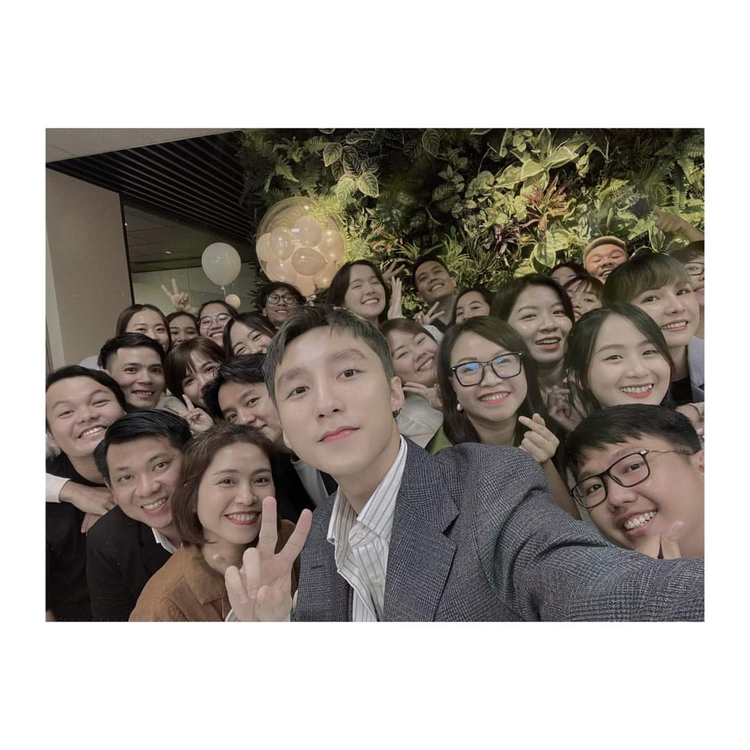 EndlessLove4MTP's tweet photo. Công ty có sếp đẹp trai
Top 1: @mtpent_official 

@sontungmtp777 
#SonTungMTP
#MTPEntertaiment https://t.co/mNr2Ew91iT