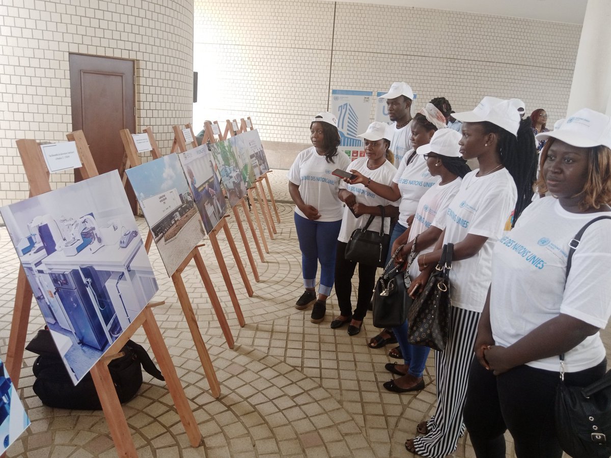 ViaMe8's tweet photo. #UNDay2022 au 🇧🇯
🔸Vernissage: Présentation en expo photos des réalisations des différents agences du Système des #NationsUnies au Bénin telles que @ONUSIDA_Benin @oms_benin @UNFPA @vnubenin @UNICEF_Benin... avec qui @ViaMe8 a déjà collaboré avec des résultats.

#viame229
⤵️ https://t.co/0ulDWsuJUH