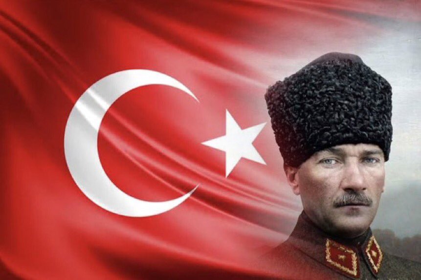 unalsofuoglu's tweet photo. Cumhuriyet Bayramı’mız kutlu olsun! Ne Mutlu Türk’üm diyene! https://t.co/h84NYjcBmc