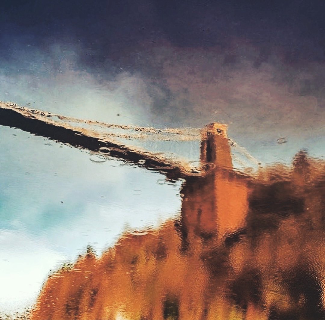 Rainy autumn 🍂 days <a href="/brunelsbridge/">Clifton Suspension Bridge</a> <a href="/CliftonVillage/">Discover Clifton</a> @CliftonHotels <a href="/BBCBristol/">BBC Bristol</a> <a href="/BBCRB/">BBC Radio Bristol</a> #stormhour #potd