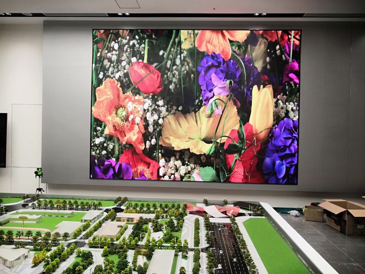 Weiye_Roger's tweet image. Indoor P2 screen size: 4160x2880mm
Refresh rate: 3840Hz 1/40s
Installation is complete, successfully lit
Please contact me to bring you perfect service and higher quality products
#ledwalldisplay #leddisplayscreen #ledposter #ledindoor  #leddisplaysolution #led_wall_display