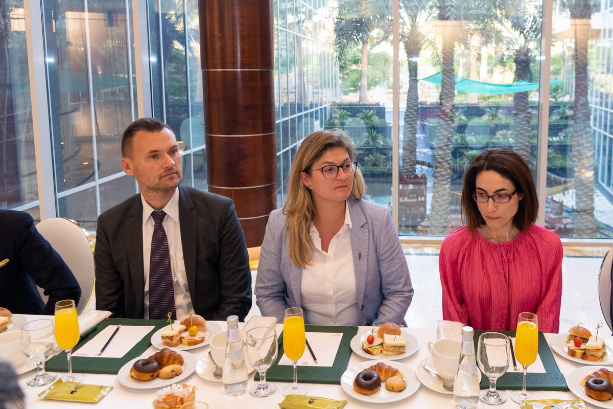 MWLOrg_Fr's tweet photo. #MohammadAlissa a rencontré le Groupe de travail sur le Moyen-Orient et le Golfe du Conseil européen (MOG), dirigé Till Blume et Calin Mitri avec des diplomates et de spécialistes afin de traiter de sujet d'intérêt international et des perspectives de coopération. https://t.co/j8s705bCIs