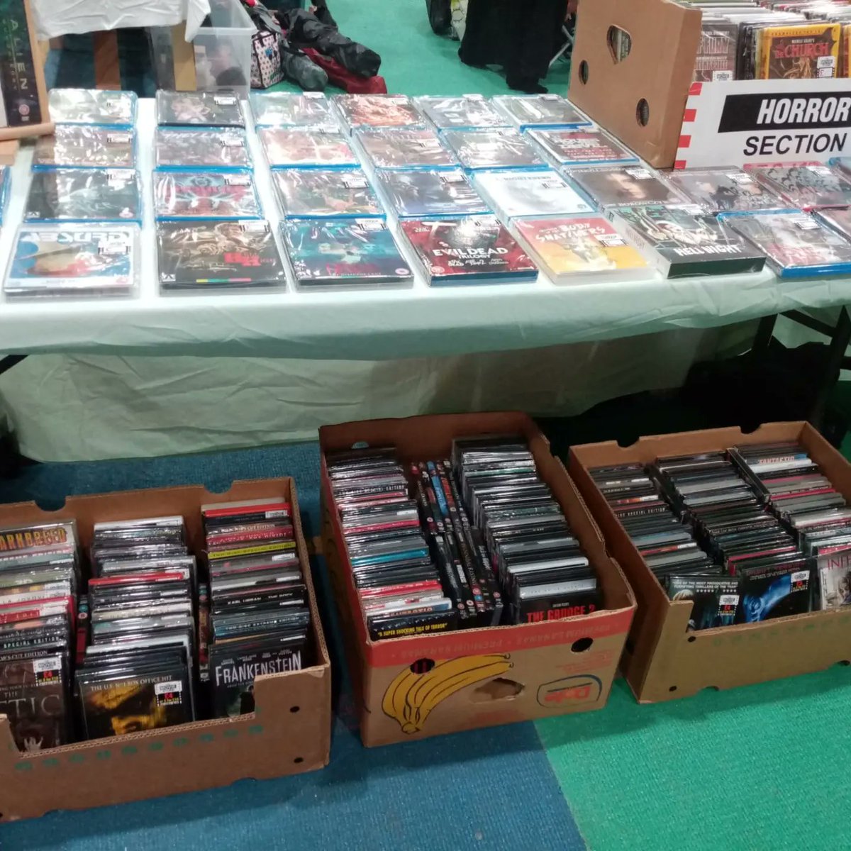 TheMovieStore22's tweet photo. We're heeeeere!
In Hull for #hullhorrorfest and we've got over 1000 Horror titles on DVD & Blu-ray with us
We've also concocted a limited number of surprise Halloween bundles with 5 Horror movies on DVD, popcorn & some sweets all for just Β£10
#horrorcon #hull #HorrorCommunity https://t.co/wyNINoeMcX