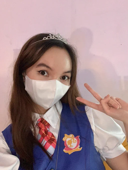 doing a little twirl for anyone who spots me in my princess charm school uniform !! thank u for the love (hinahanap na ako ni dame devin ba't daw ako tumakas sa dorm) 
