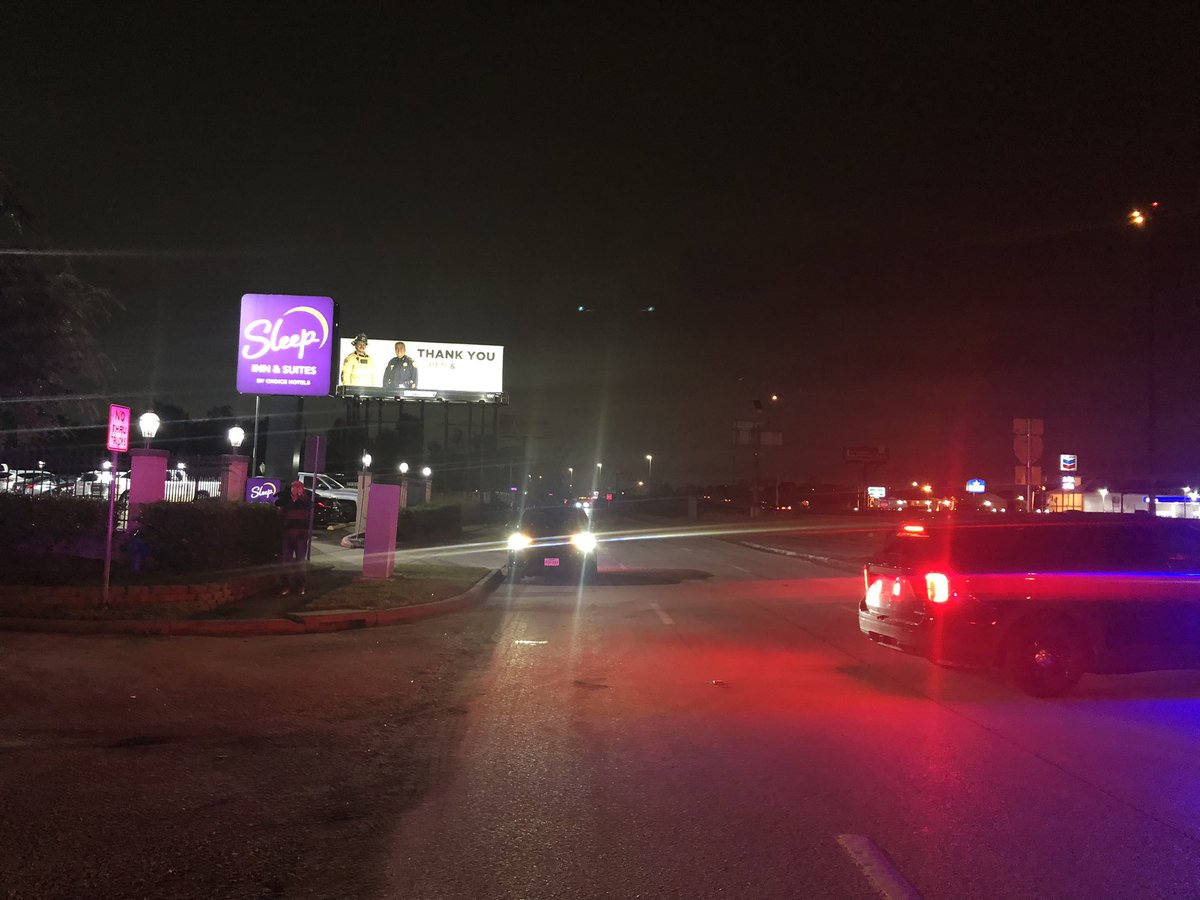 Central officers are at 2500 North Freeway. Adult male and female shooting victims transported by HFD are expected to survive. Victims advised they were driving on the freeway when shots were fired by a passing vehicle. 202
