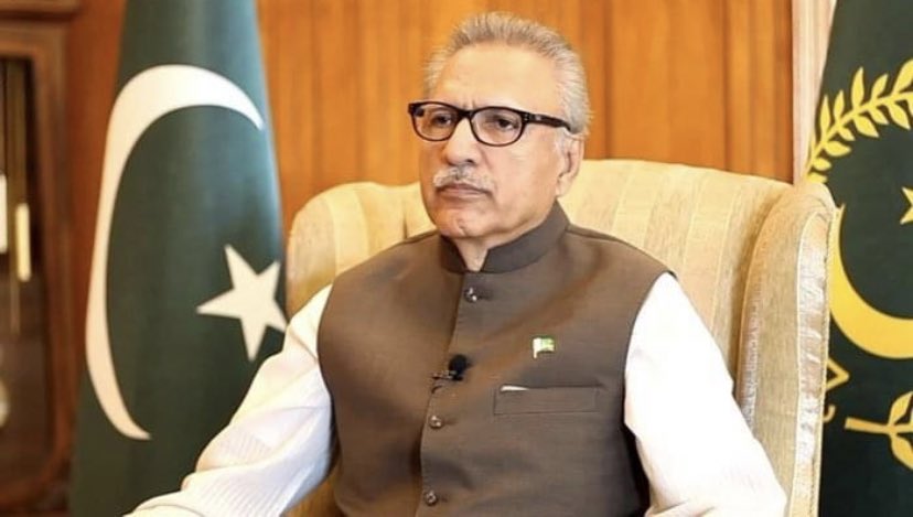 Shan_Malik420's tweet photo. #vuresultnamanzoor
@ArifAlvi #Virtualuniversity_Result_na_manzoor #VirtualUniversityPakistan
Dr. Arif Alvi
President of Pakistan
Chancellor, Virtual University of Pakistan
Ap sab in ko complain karen https://t.co/htoyR0hEcE