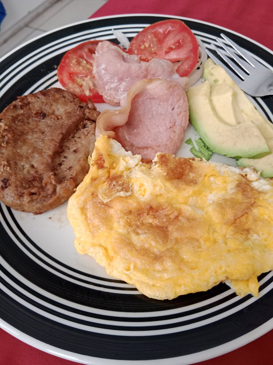 Snezo_Ntaka's tweet photo. My 4 year old son prepared this for me🥹🥹🥹 https://t.co/YZmaJ1acnP
