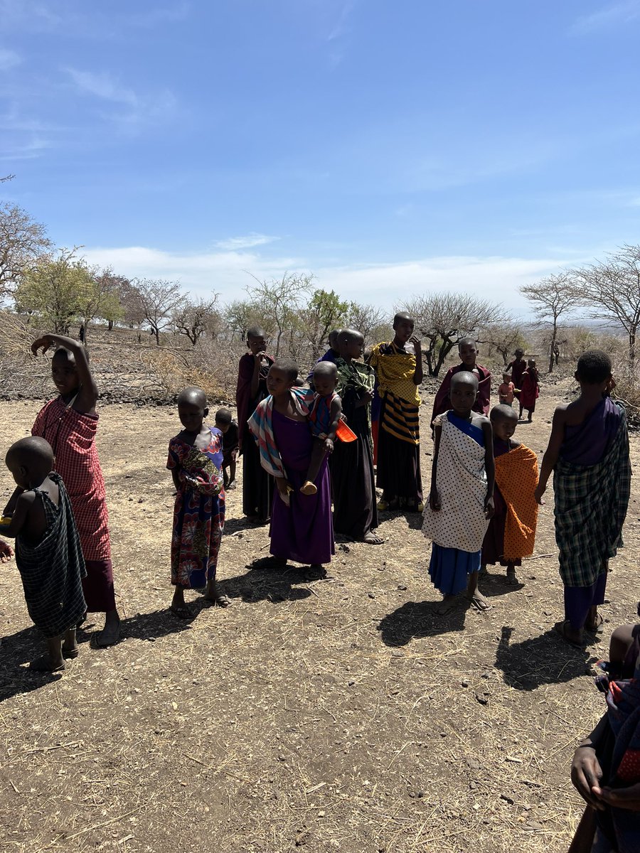 Des souvenirs incroyables en village Maasai #tanzanie #maasai