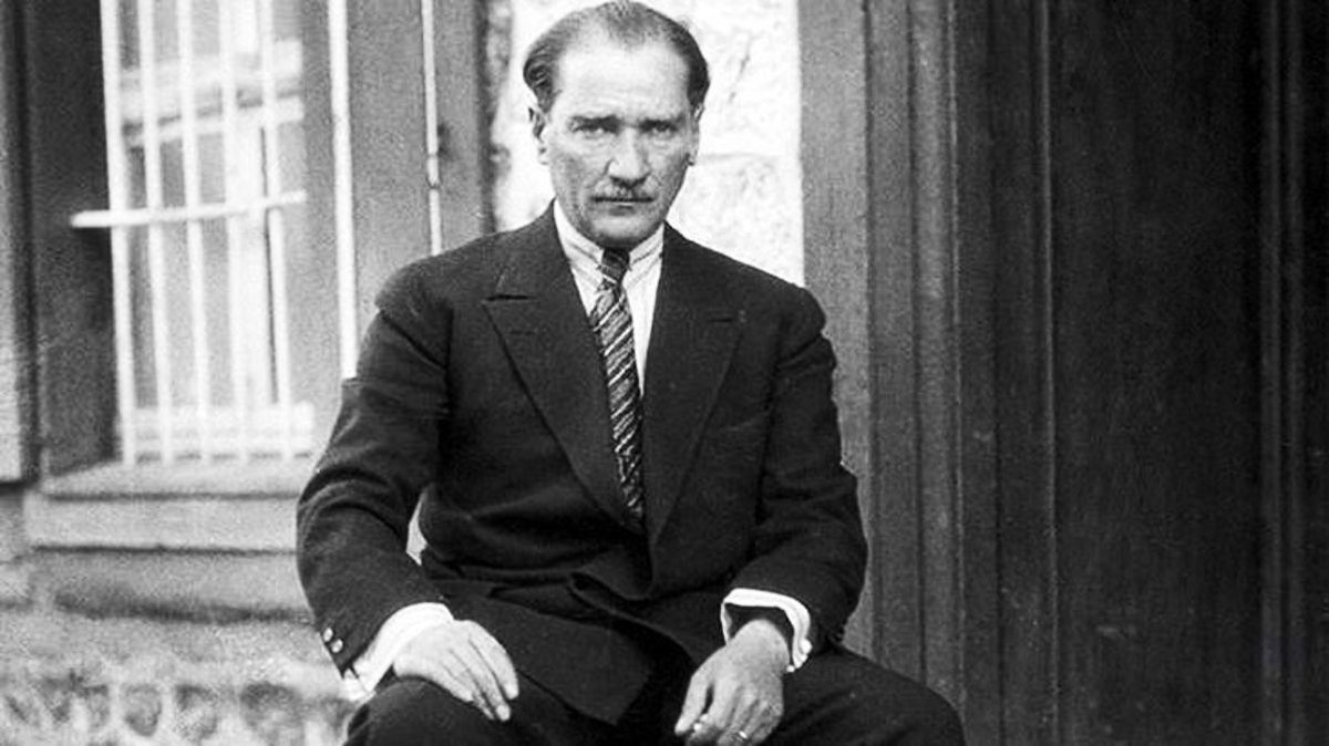 AgriFeat's tweet photo. 🇹🇷

Cumhuriyetimizin 99. Yılı Kutlu Olsun

“Açtığın yolda, gösterdiğin hedefe...”

#MustafaKemalAtatürk
#29EkimCumhuriyetBayramı https://t.co/U6mQZPbIhb