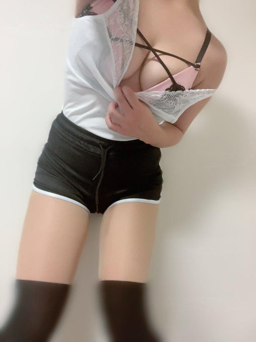 chun300's tweet photo. 和我睡的話，哥哥妳一晚上可以幹幾次？
 #轉推有驚喜福利哦 https://t.co/oS0Kl9A402