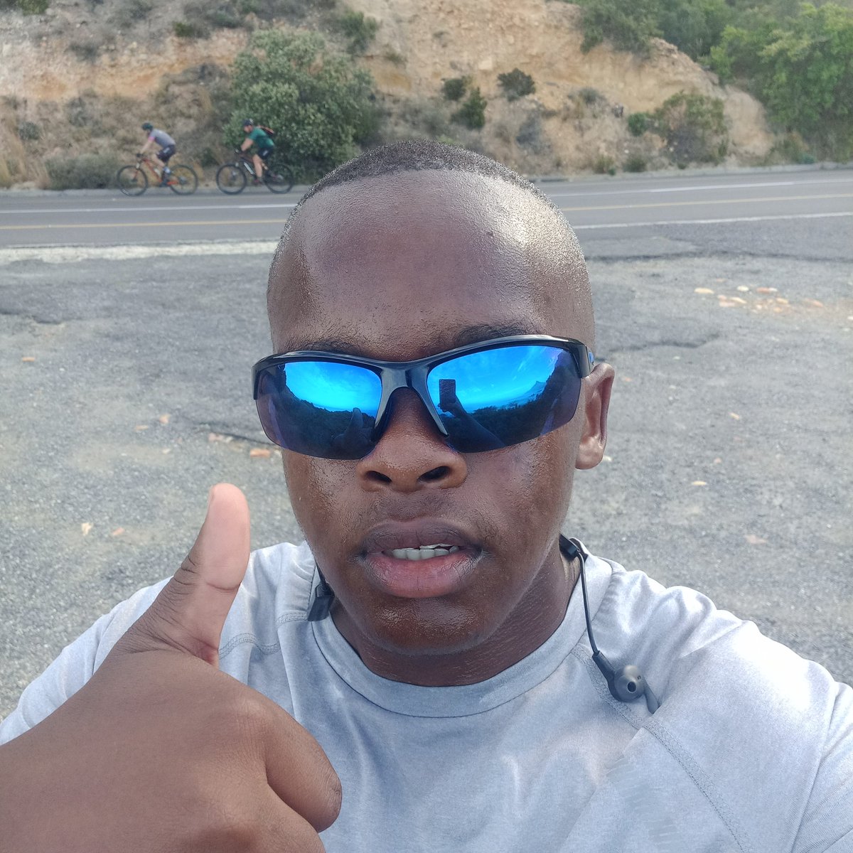 siyadondolo's tweet photo. Woke up for an unplanned 40km this morning π
One of these days I will finally reach Hout Bay in this route ππΎ
#MyInfiniteRun
#FetchYourBody2022
#RunningWithTumiSole https://t.co/4Tx75HI12Q