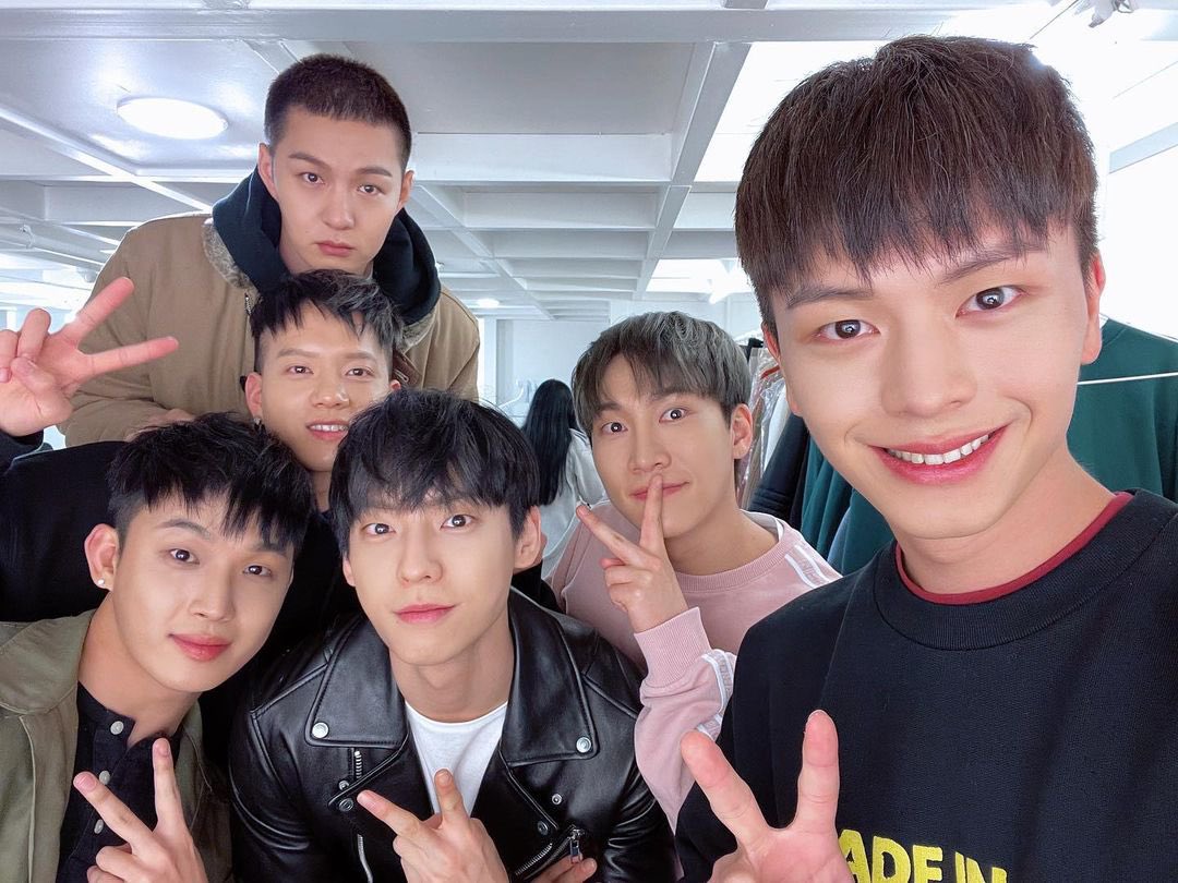 #MAMAVOTE #btob