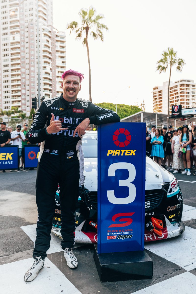 A podium and a Top 10 after 250km on the Gold Coast today!

P3 - Mostert
P10 - Percat

Back to do it all again tomorrow...

#Mobil1 #Supercars #RepcoSC