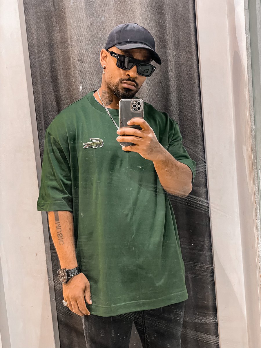 KabeloMusic's tweet photo. ✈️ 🇿🇼 https://t.co/30t4jUn07B