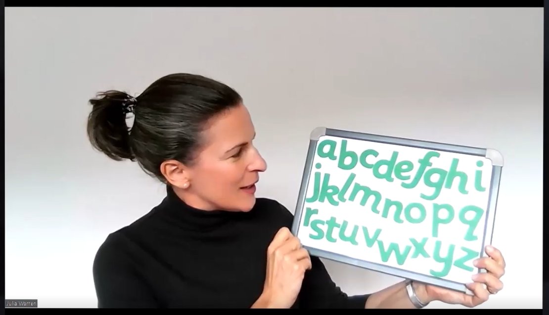 ReadwithJulia's tweet photo. On my YouTube channel there is a cringey (but short!) video of me introducing 2 little books I made to help clear up confusion over the letters b and d.
https://t.co/0qX5SnmaCR
#phonics
#learningtoreadandwrite
#handwriting https://t.co/ivLNAQgtAc
