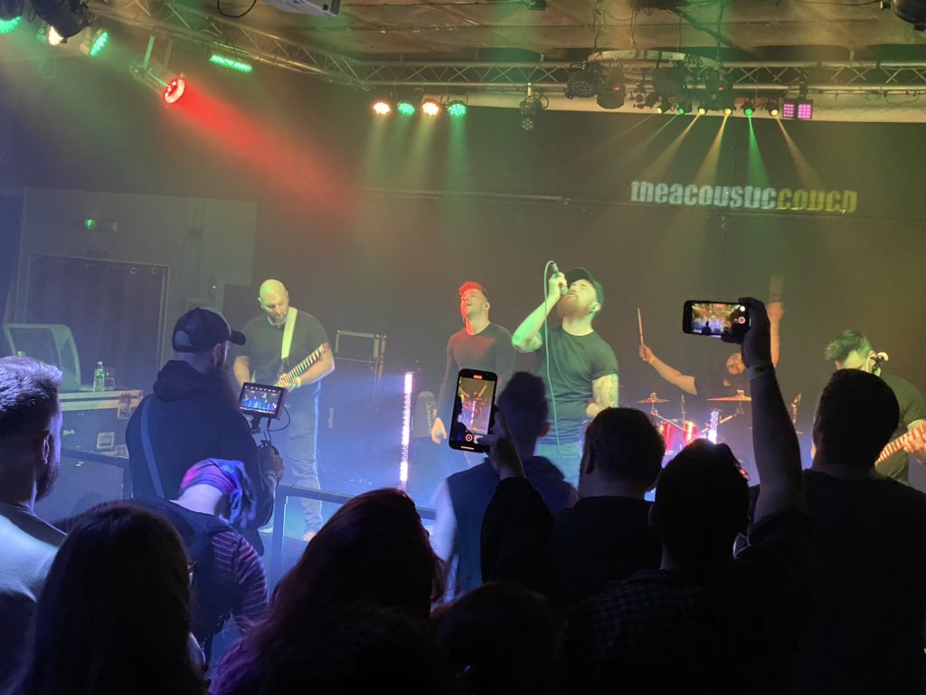CeroAmByth's tweet photo. Some snaps from the @SchemataTheory gig last night. I love live music so much https://t.co/TcaaKQ9stp