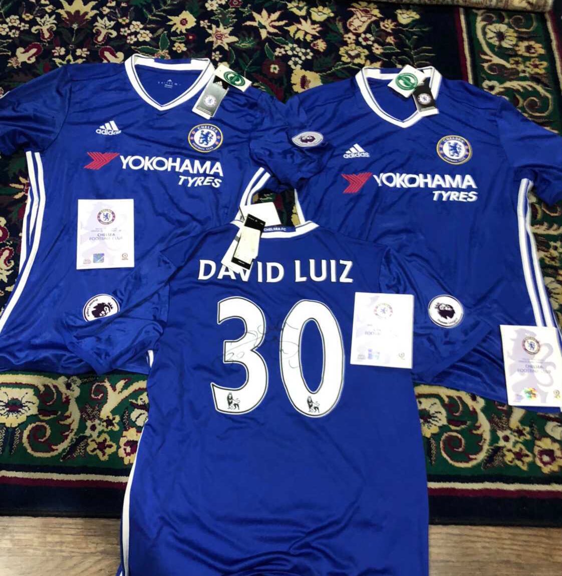 msevtiandy's tweet photo. #jersey4sale @Jerseyforum #Chelsea 

Jersey Chelsea Home 2016 (BNWT) with PL patch 

1. David Luiz / L / Signed
2. David Luiz / M / Signed
3. Willian / L / Signed

@ 1.500.000 

Contact : 081211206180 https://t.co/XGhr2iTZWW