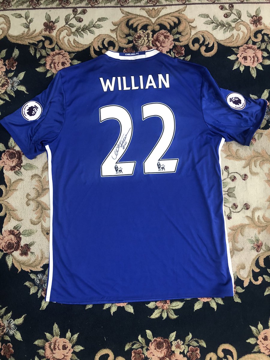 msevtiandy's tweet photo. #jersey4sale @Jerseyforum #Chelsea 

Jersey Chelsea Home 2016 (BNWT) with PL patch 

1. David Luiz / L / Signed
2. David Luiz / M / Signed
3. Willian / L / Signed

@ 1.500.000 

Contact : 081211206180 https://t.co/XGhr2iTZWW