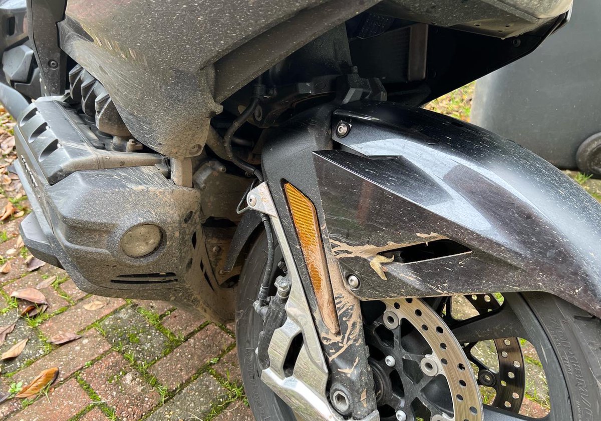 jemweb's tweet photo. @Honda_UK #Honda #Goldwingtour #Ridden @RoadTestsReview #Riding Ridden hard put away wet.  #motorcycles https://t.co/HKthO1vrFM