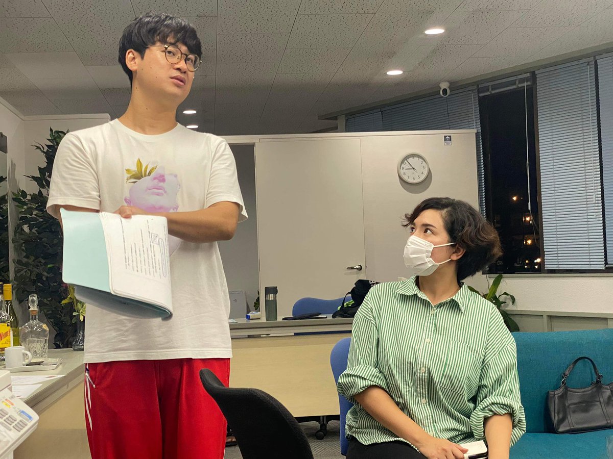 vicmi_asami's tweet photo. 劇団ビーチロック 名作を演じるシリーズVol.2『罠』

出演させていただきます！

11月11・12・13日
3日間4公演@アトリエ銘刈ベース

⚠️決して観劇前にネタバレを調べないでください。
あなたの枕元に私が出ますよ。

チケットご予約はDMにてお待ちしてます☺️

フライヤーデザインもすごくかっこいい！ https://t.co/zmWvpTK1ed