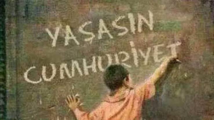 29 Ekim cumhuriyet bayramımız kutlu olsun
Yaşasın cumhuriyet