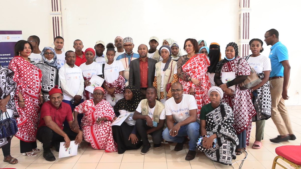 ACCI_2017's tweet photo. Cérémonie de lancement de la Plateforme SHWABAHA au Johanna Livingstone Hôtel, à Mutsamudu, ce Samedi 29 Octobre 2022.
Comme à Moroni, l'initiative a été vivement saluée notamment par le Délégué Chargé de l'Éducation, le 1er Adjoint au Maire, la Directrice Régionale du Genre etc. https://t.co/JGRpS4SsKN