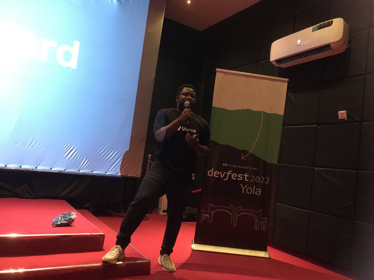 YusifBaita's tweet image. ⁦@Nurain_Dev⁩  is on 🦾💪🦾⁦@Zahra_Idi⁩ @Phatergh @Nurain_Dev @sadeeq_ismaela @munnirjmt @TechieAbba @thisisCyberlord @gdgyola #devfstyola2022 #DevFest #devfest2022