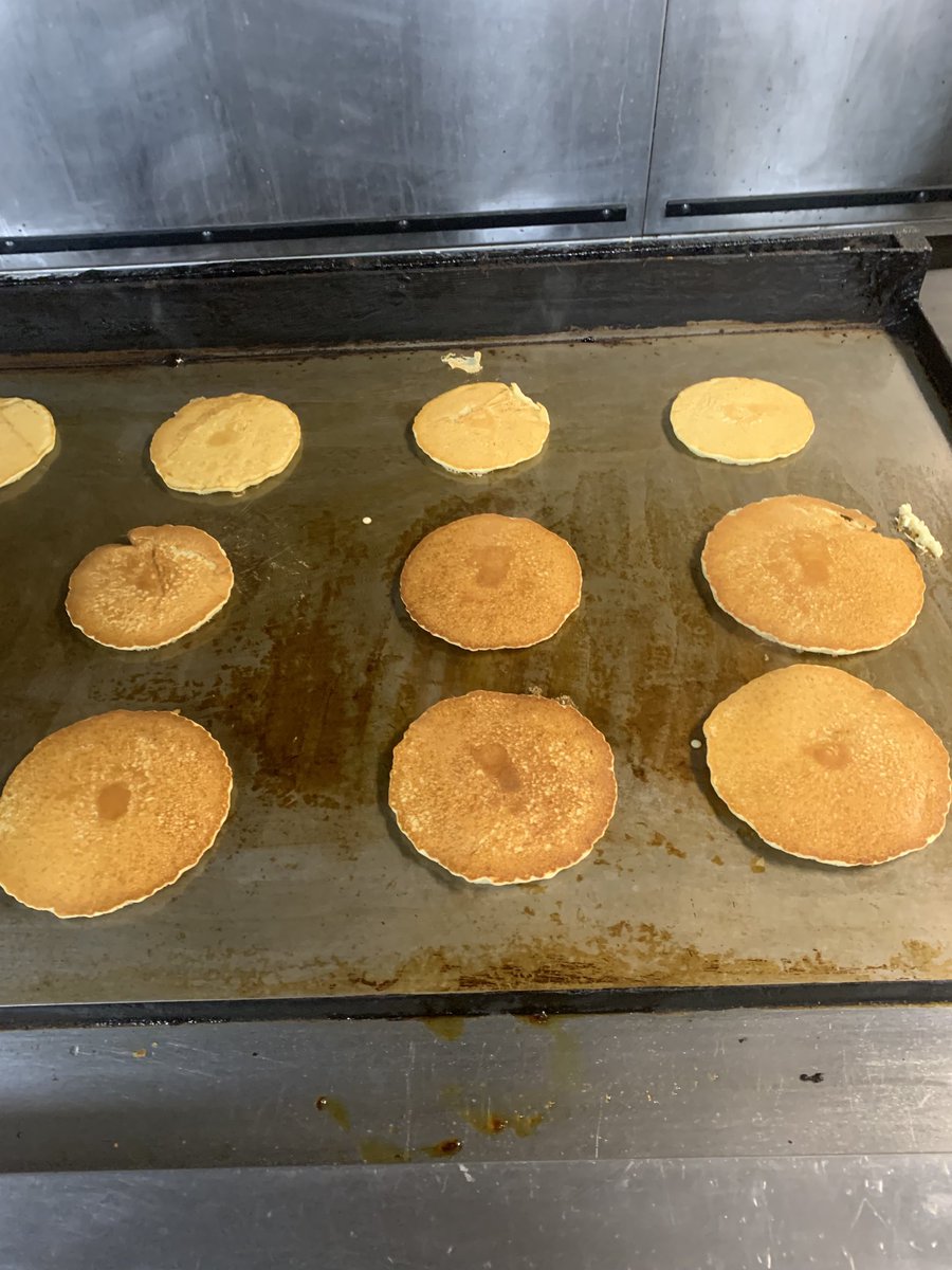 fbjchip's tweet image. Serving Jackson with Joy Day breakfast coming up! #joy2jxn @FBJacksonMS