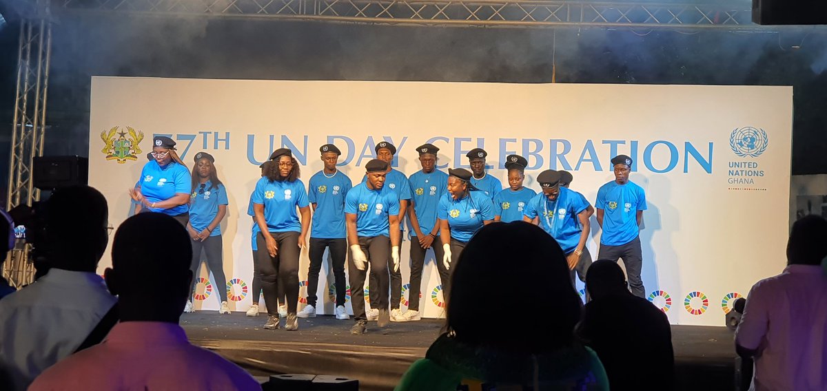 ADiallo2018's tweet photo. A huge Ayeeko to the #YoleFellow @UNFPAGhana always present #dynamic #creative #refreshing #innovative #energising #Togetherweareone #Youth
@UNinGhana @PrahCynthia @dienekeita https://t.co/KrqukkkGXE