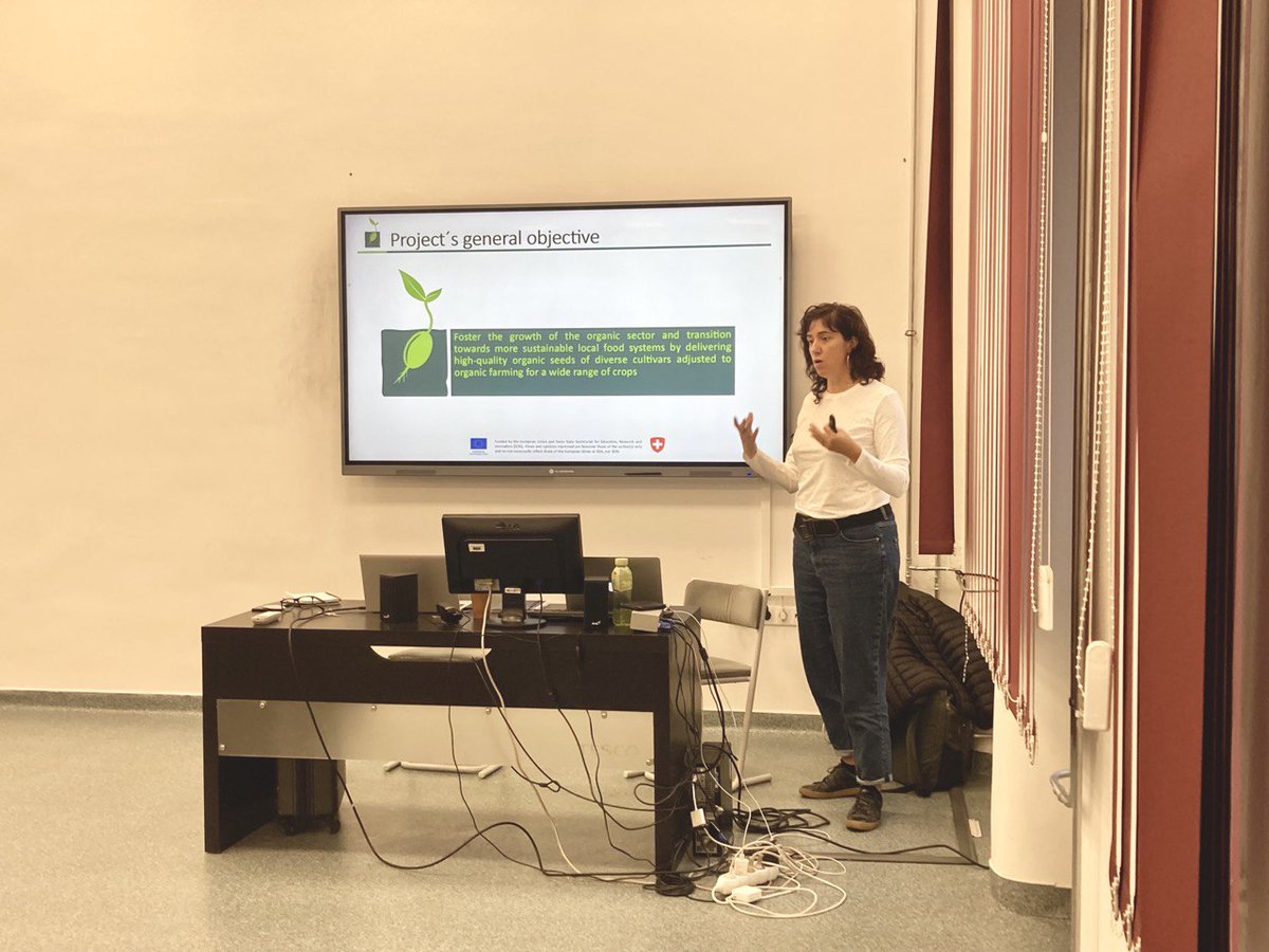 ECLLD's tweet photo. 🔴#livetwitt

Last day #LLD2022BUDAPEST Forum! at #MATEUniversity 

Together with Maria Carrascosa  and Giuseppe De Santi we will identify concrete actions to include cultivated #agrobiodiversity in local #foodpolicies 💪

 @retesemi #RedDeSemillas @LIVESEEDING @mufpp https://t.co/1Tz7mRhhnb