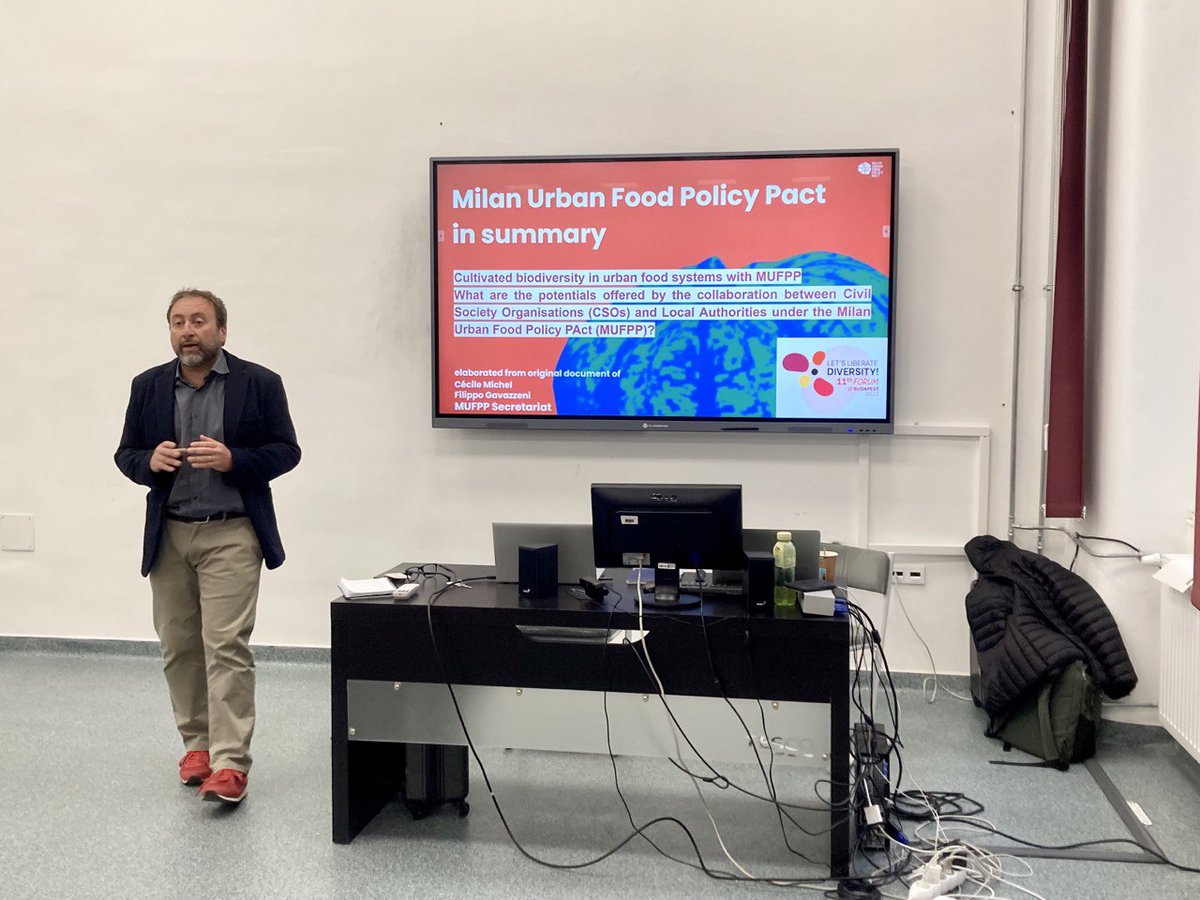 ECLLD's tweet photo. 🔴#livetwitt

Last day #LLD2022BUDAPEST Forum! at #MATEUniversity 

Together with Maria Carrascosa  and Giuseppe De Santi we will identify concrete actions to include cultivated #agrobiodiversity in local #foodpolicies 💪

 @retesemi #RedDeSemillas @LIVESEEDING @mufpp https://t.co/1Tz7mRhhnb