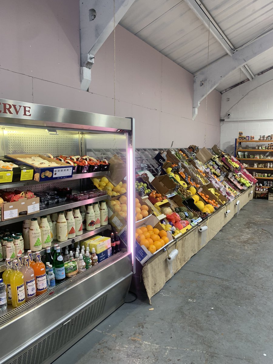 TatwsTrading's tweet photo. #llandudno looking 😍😍😍😍open til 5pm https://t.co/jNq30dQEEy