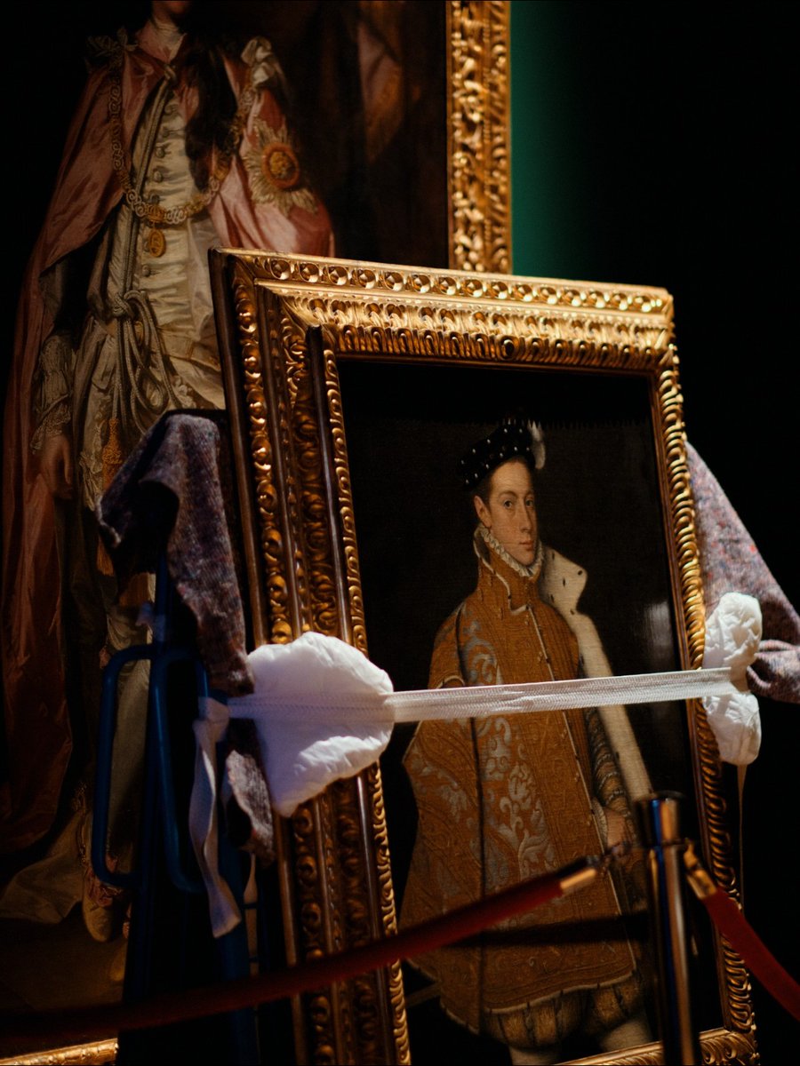 V_and_A's tweet photo. JUST 1 WEEK UNTIL WE PACK IT ALL AWAY. Last chance to see Fashioning Masculinities: The Art of Menswear, before it closes 6 November. 

Book now – https://t.co/9jfoPi36Yv
Members go free

In partnership with @gucci
With support from @americanexpress https://t.co/JkTshZKtka