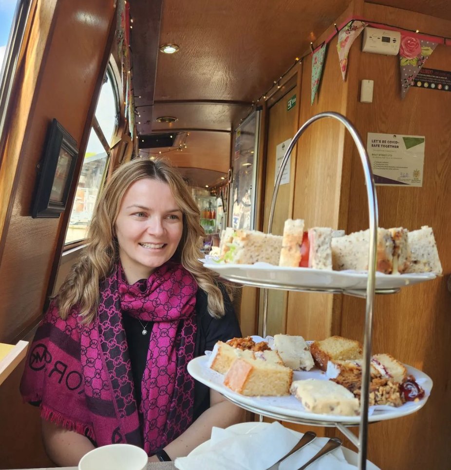 Afternoon Tea on a narrowboat at Mercia Marina? 🍰 Yes please! Boat Street Floating Cafe is a fantastic place to stop by for hot and cold drinks with fresh food and snacks!

📸 | instagram.com/grettonjen

#MerciaMarina #Lodges #Staycation #Derby #Derbyshire #AfternoonTea