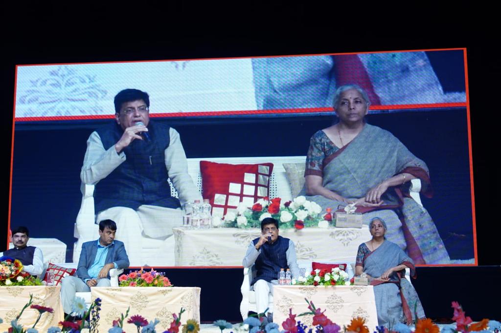PiyushGoyal's tweet photo. Synergy!

Today's meeting of students, faculty &amp; alumni of five of our top institutions - NIFT, FDDI, IIFT, IIP &amp; NID, was inspired by our PM's thinking of collective work.

FM @NSitharaman ji's presence &amp; guidance was invaluable. 

📹https://t.co/aM7ruV90ti https://t.co/O1d78BTQEd