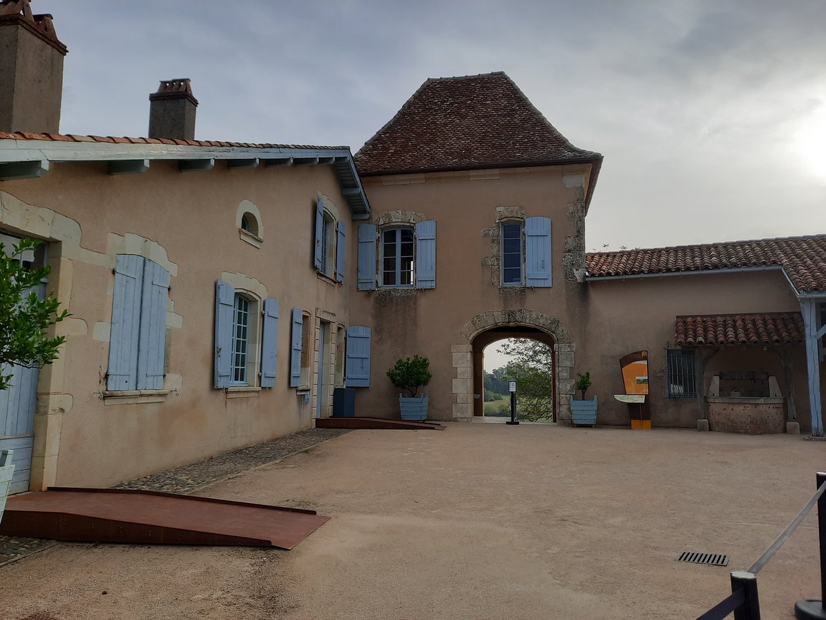 KikeToulouse's tweet photo. Je visite enfin la magistrale expo Dorothea Lange #ExpoDorotheaLange au toujours superbe domaine du @MusChalosse  à #Montfort-en-Chalosse #Chalosse #Gascogne #photo #Lange https://t.co/IrIB6vpaCn